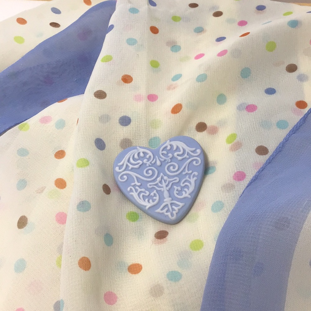 Wedgewood classic blue with white vintage collectible brooch Timeless classic